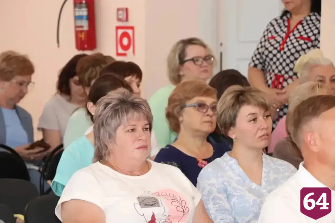 Депутат Госдумы с жителями формирует программу развития районов округа